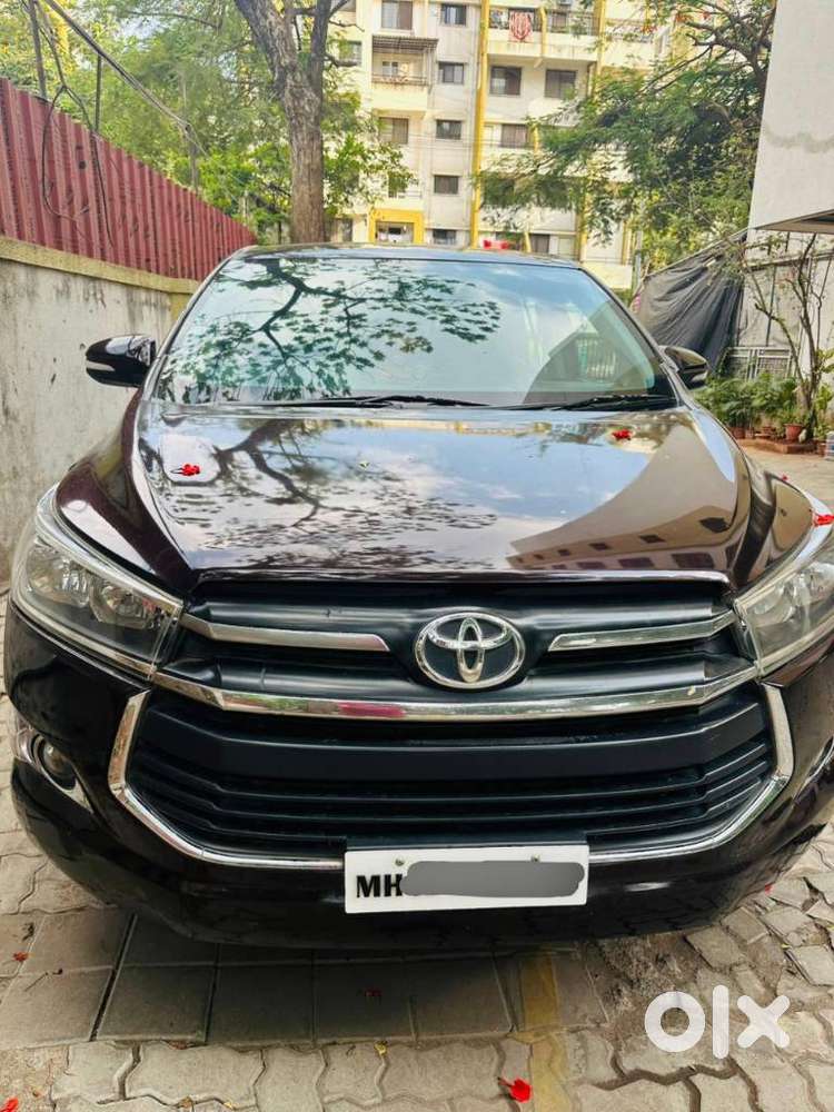 Toyota Innova Crysta 2.8 Gx At 8 Seater, 2016, Diesel