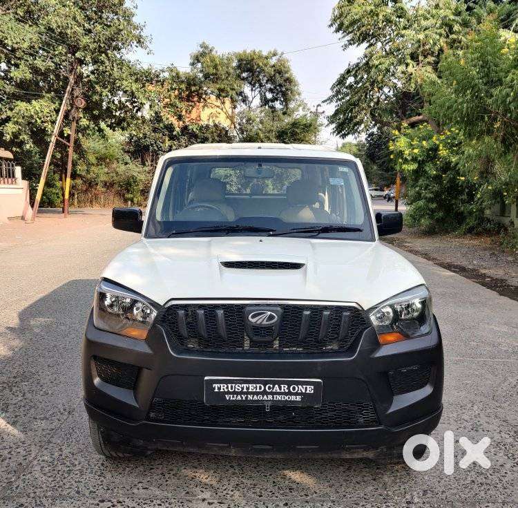 Mahindra Scorpio S4 Plus 9s, 2016, Diesel