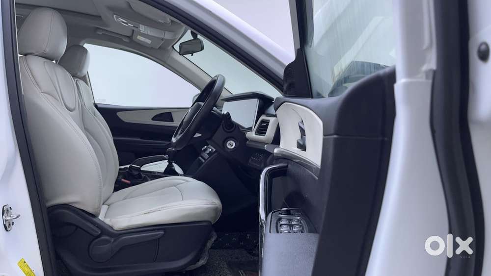 Mahindra Xuv700 2.2 Ax 5 Diesel Mt Str, 2023, Diesel