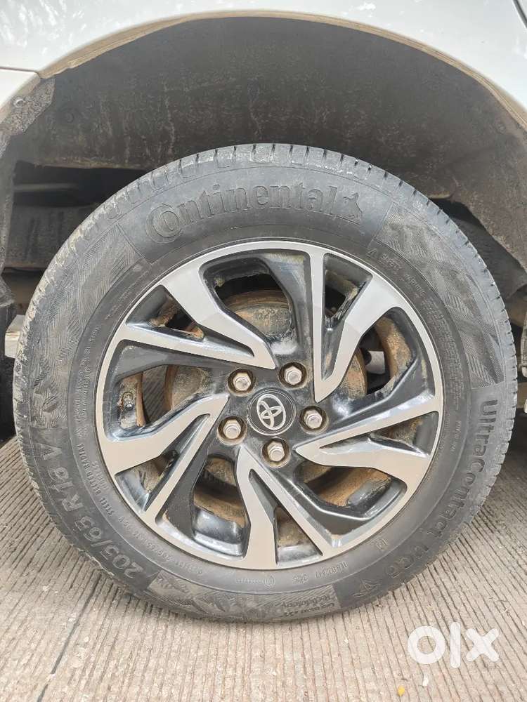 Toyota Innova Crysta Diesel Manual Well Maintained