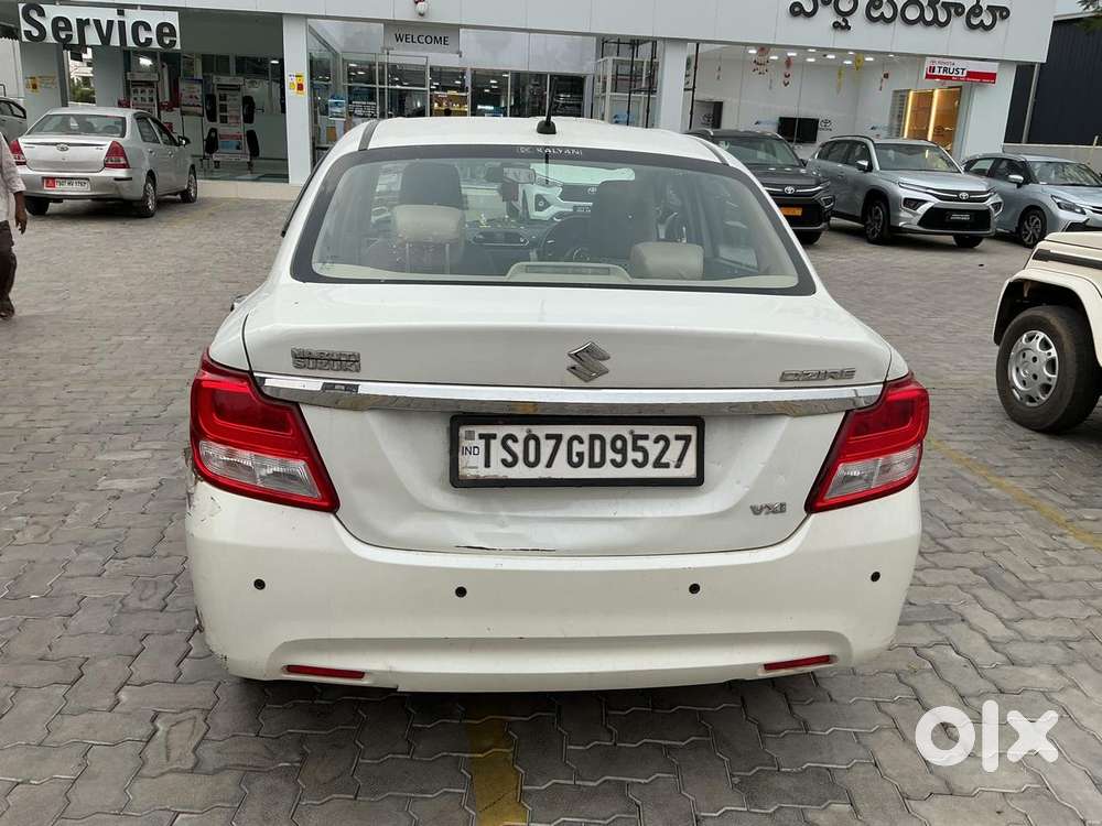 Maruti Suzuki Swift Dzire 1.2 Vxi Bsiv, 2018, Petrol