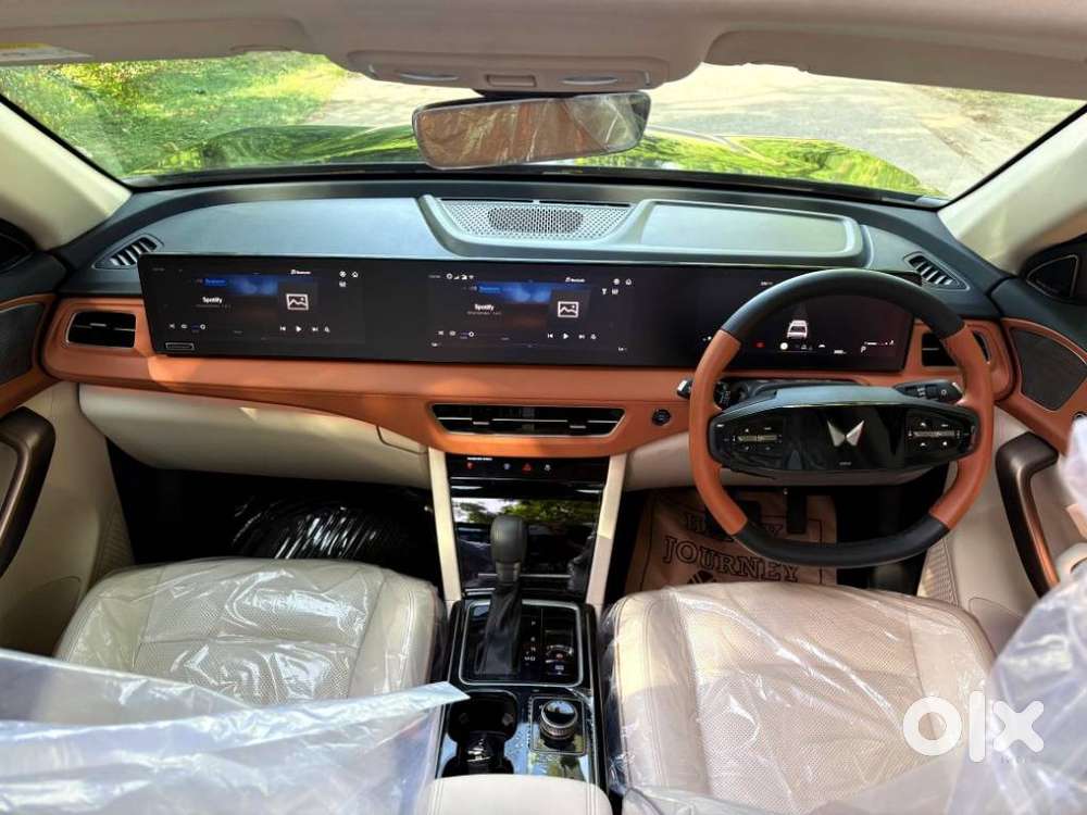 Mahindra Xuv 7xo Ax7l At, 2026, Petrol