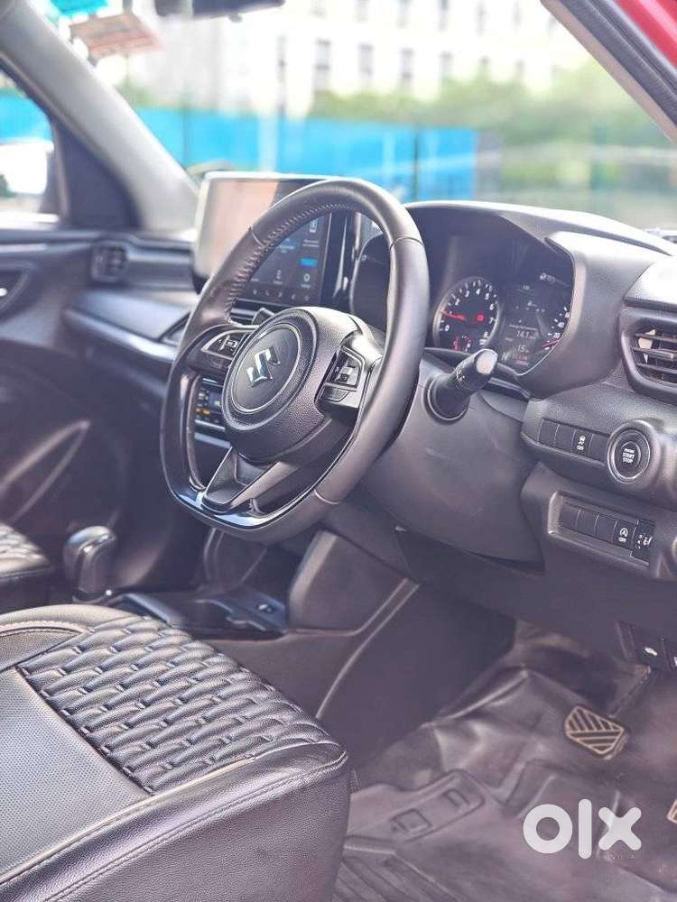Maruti Suzuki Swift Zxi Plus Amt Dual Tone, 2025, Petrol