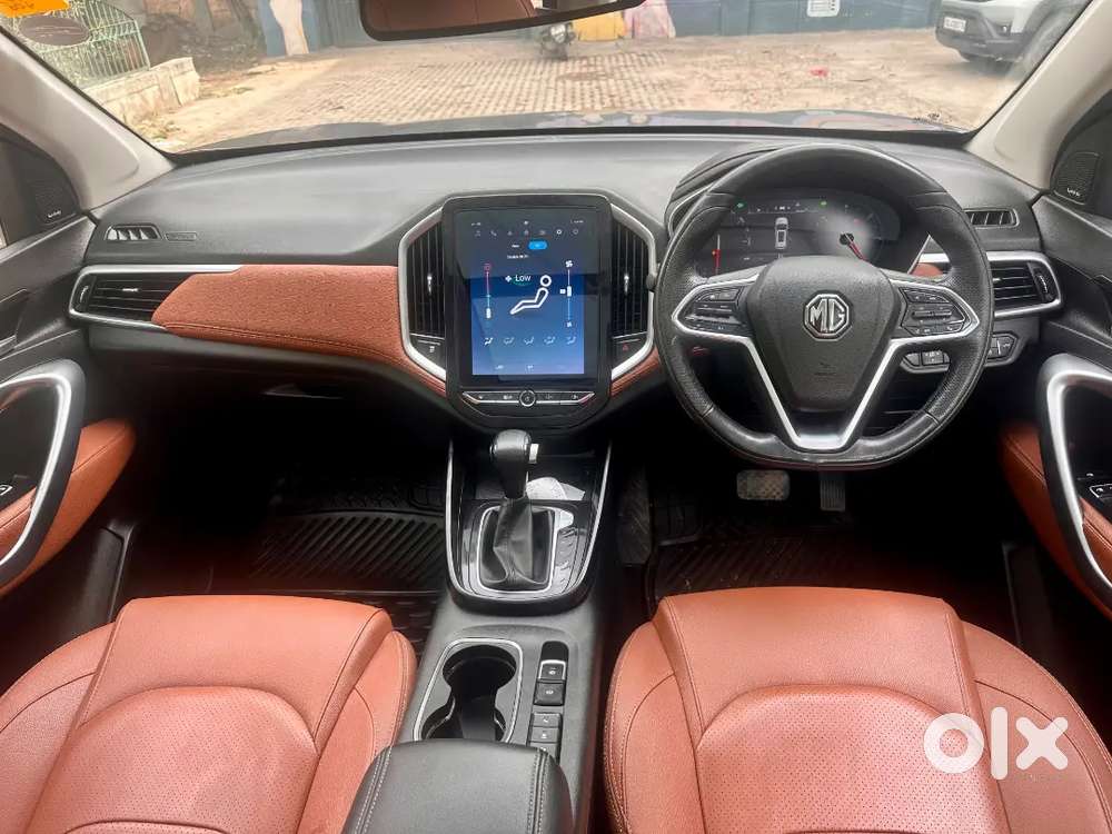 Mg Hector Plus 2022 Model New Condition Service Record