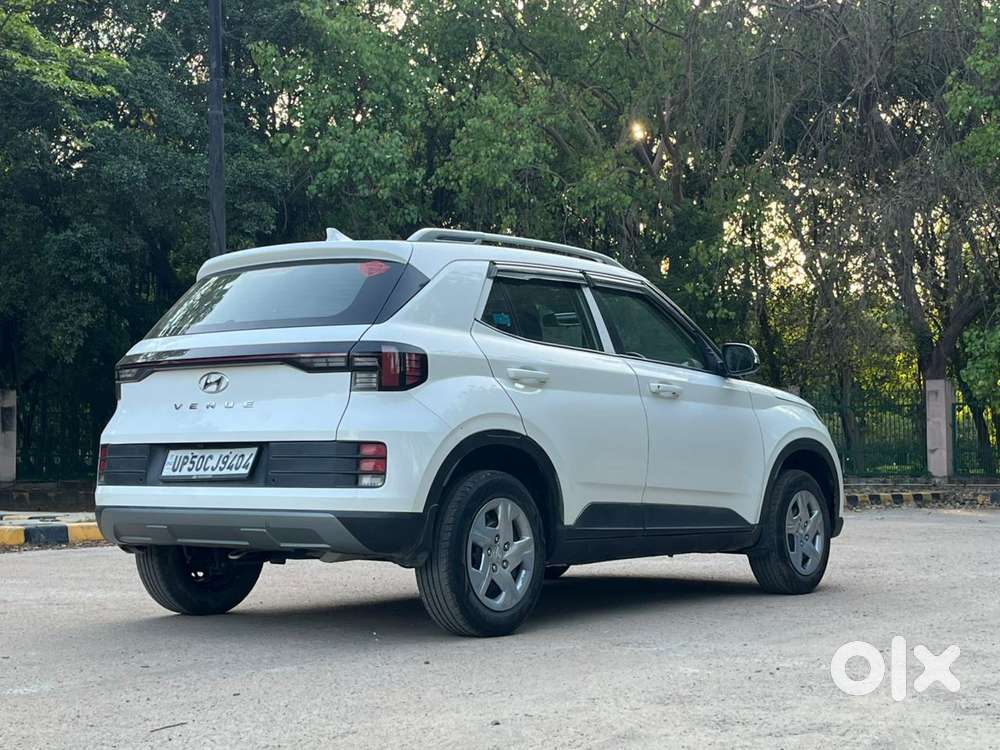 Hyundai Venue S 1.2 Petrol, 2023, Petrol