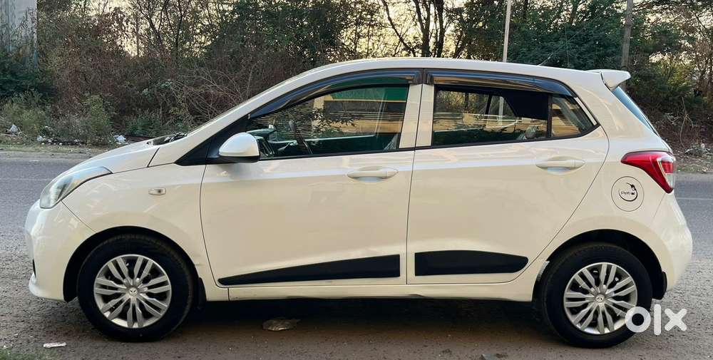 Hyundai Grand I10 Sportz 1.2 Kappa Vtvt, 2017, Petrol