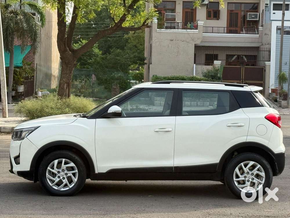 Mahindra Xuv300 W8 Diesel, 2023, Diesel