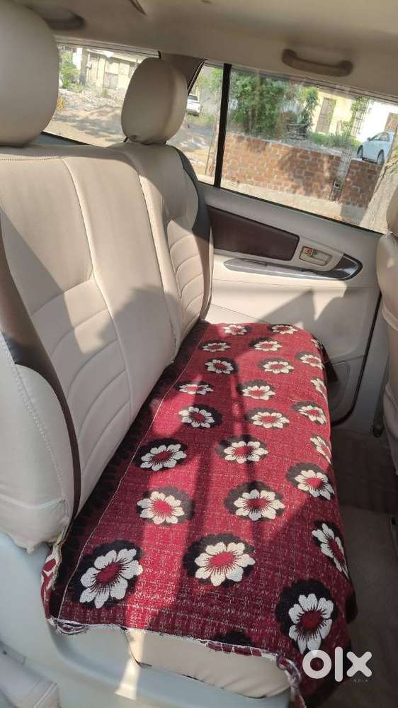 Toyota Innova 2.5 G (diesel) 8 Seater, 2013, Diesel