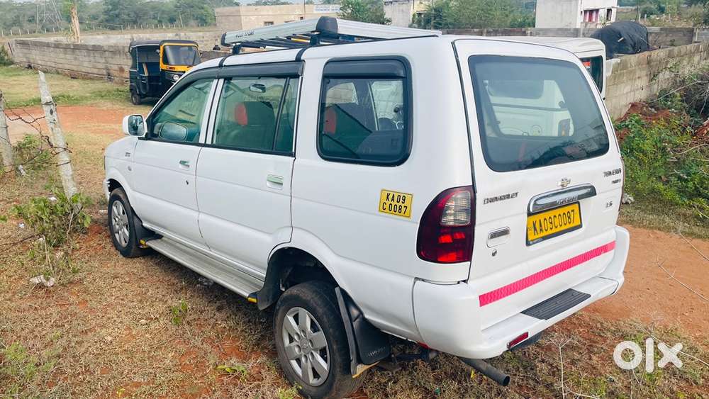 Chevrolet Tavera Neo Diesel 2014