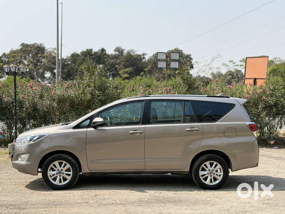 Toyota Innova Crysta 2.8 Gx At, 2016, Diesel