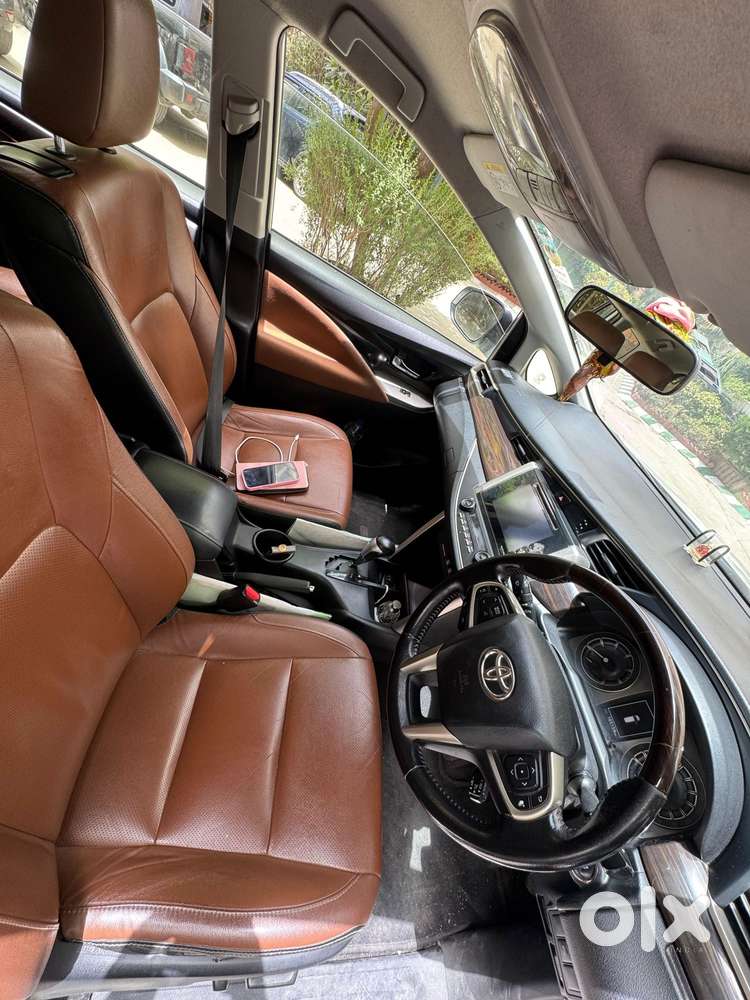 Toyota Innova Crysta 2.8z Automatic, 2019, Diesel