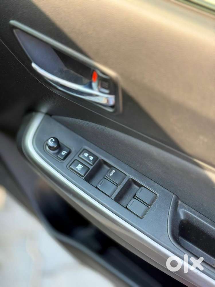 Maruti Suzuki Swift 1.3 Zxi, 2024, Petrol