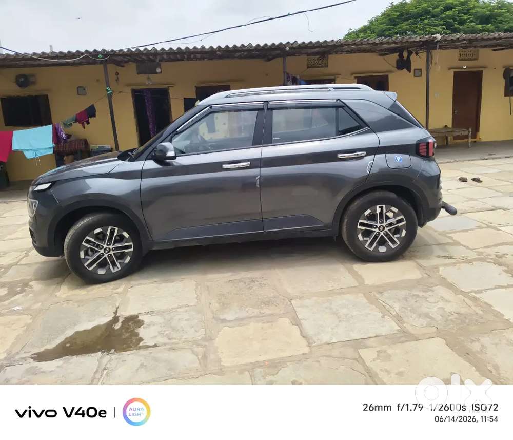 Hyundai Venue Knight Edition Petrol Manual 2025