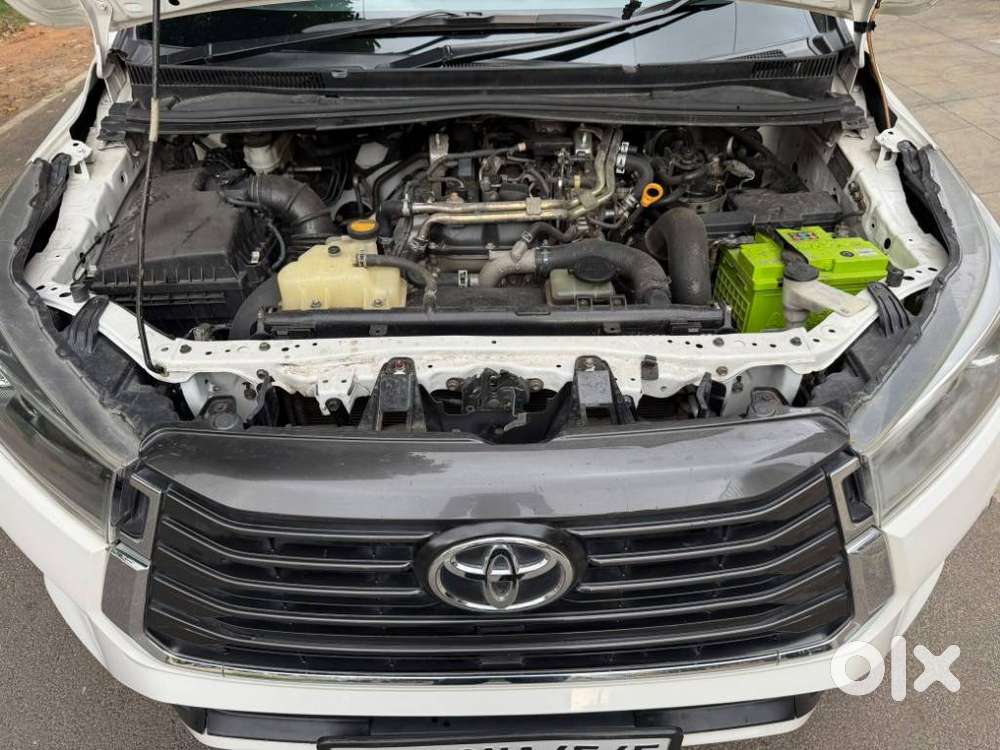 Toyota Innova Crysta 2.8z Automatic, 2016, Diesel