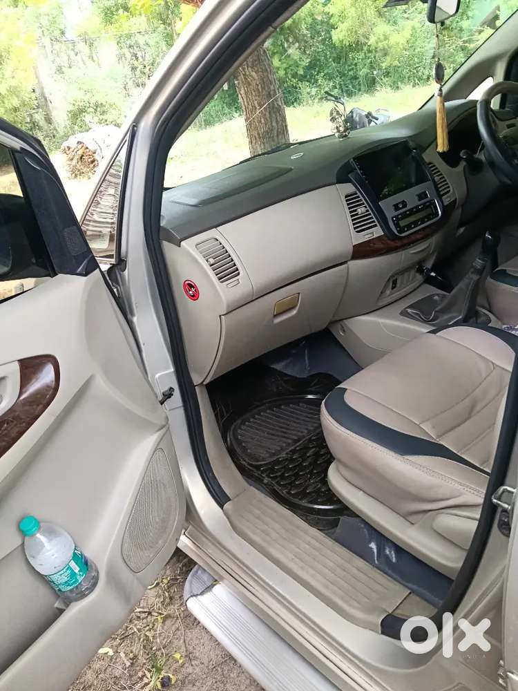 Toyota Innova 2012 Diesel 168000 Km Driven