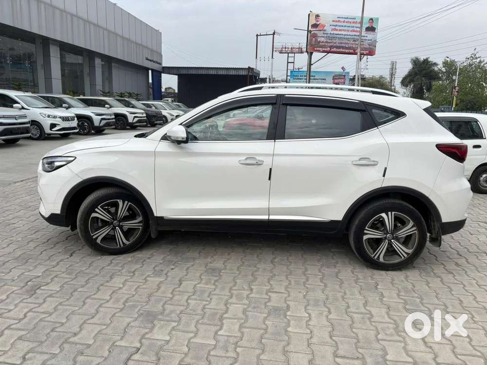 Mg Petrol Manual Car 2024