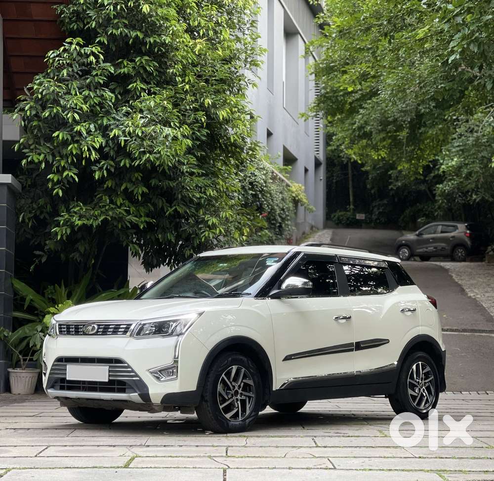 Mahindra Xuv300 W8 (o) 1.5 Diesel Amt, 2022, Diesel