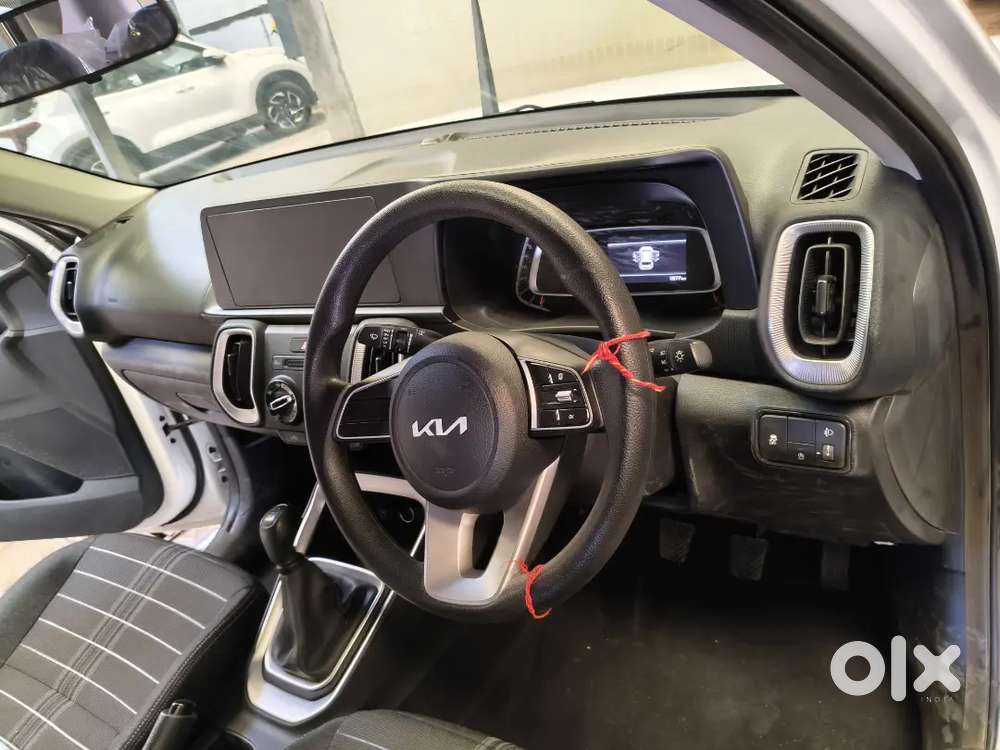 Badi Car Lena H Isliye Urgent Me Bech Rhe Hai