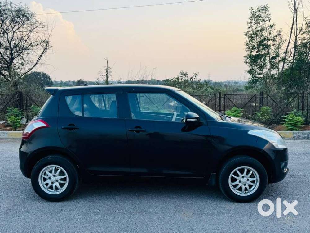 Maruti Suzuki Swift Vxi + Manual, 2013, Petrol