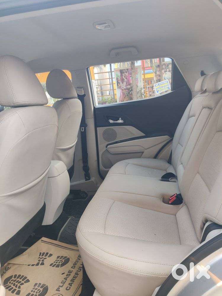 Mahindra Xuv300 W8, 2019, Petrol