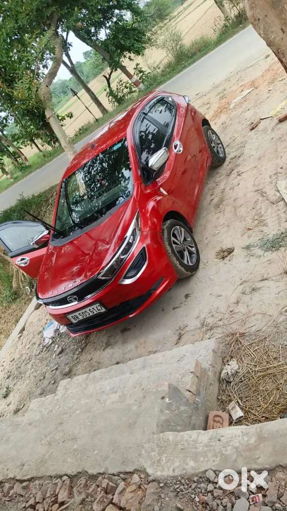 Tata Altroz Luxe 2020 Petrol Manual Showroom Condition