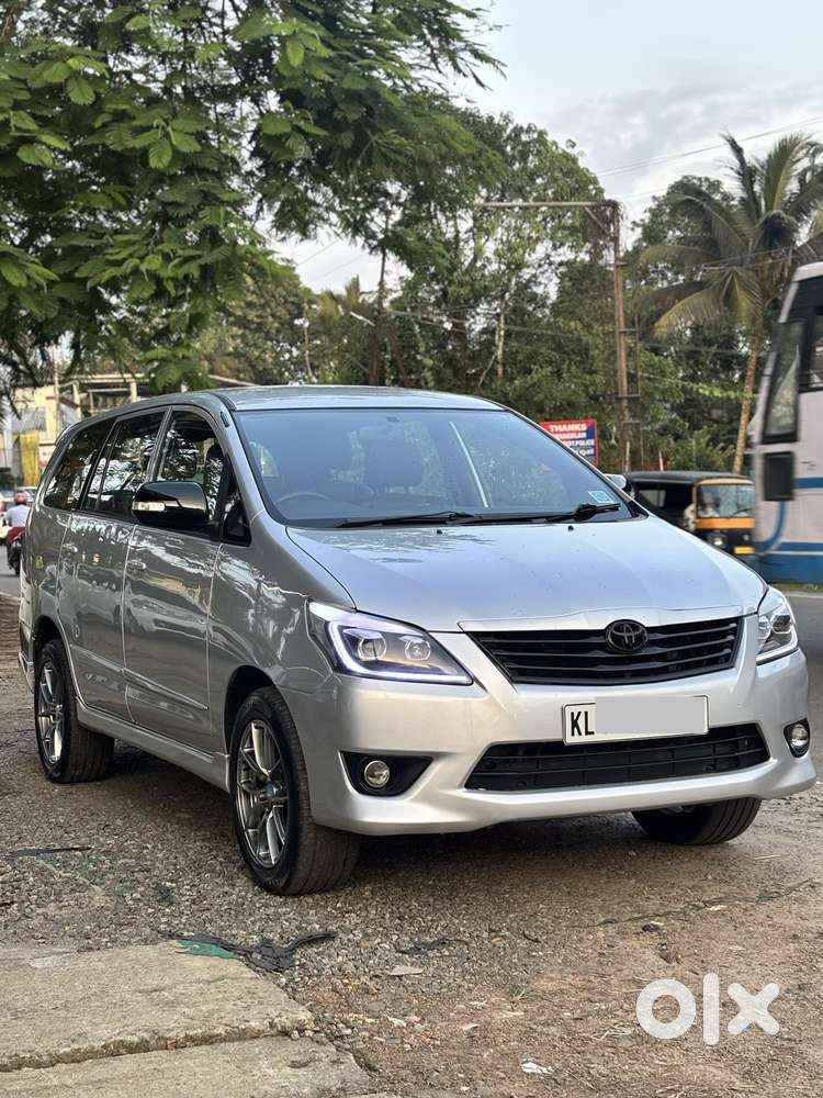 Toyota Innova 2.5 V 7 Str, 2013, Diesel