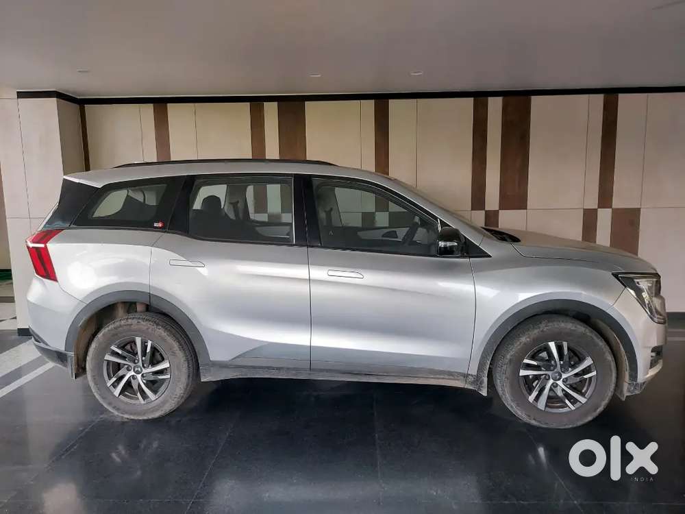 Mahindra Xuv700 2022 Petrol Automatic