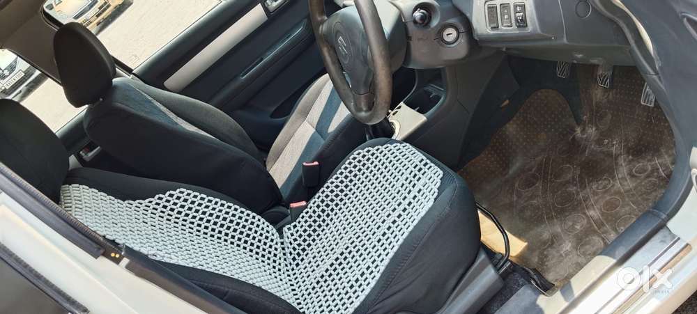 Maruti Suzuki Swift Vxi 1.2 Abs Bs-iv, 2011, Petrol