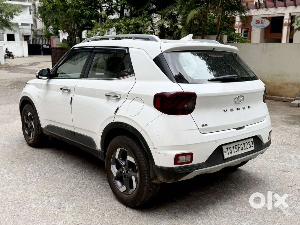 Hyundai Venue 1.5 Crdi Sx (o), 2022, Diesel