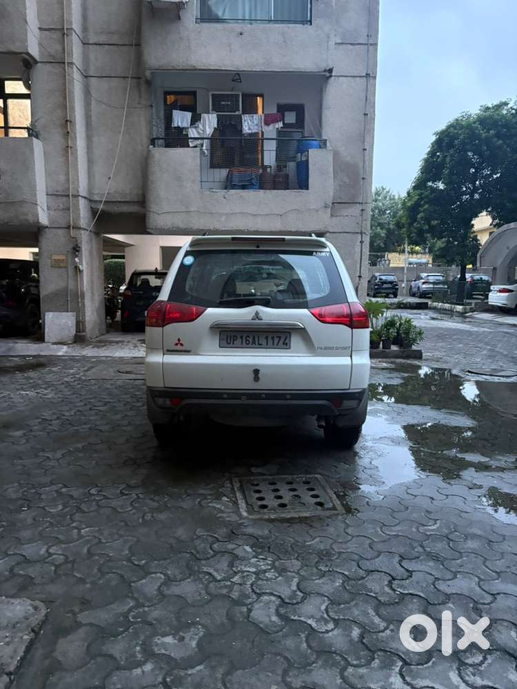 Mitsubishi Pajero Sport 2012
