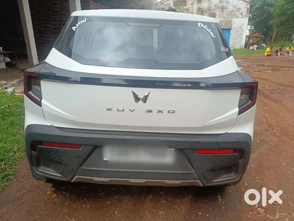 Mahindra 3xo Mx1 2024 Petrol Well Maintained