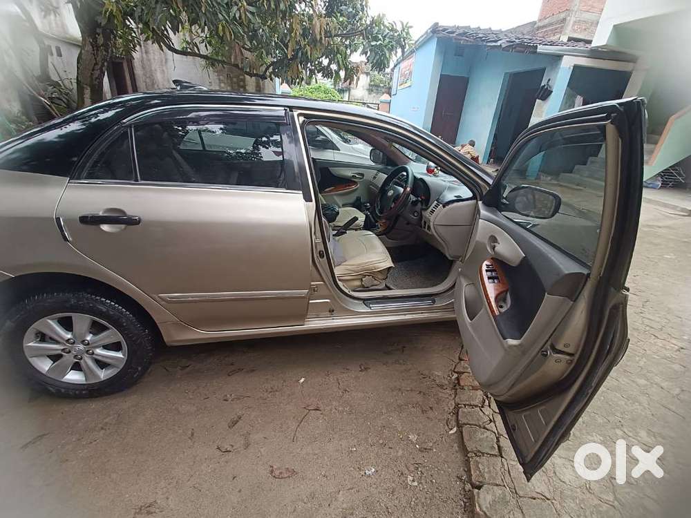 Toyota Corolla Altis 2011 Very Good Condition
