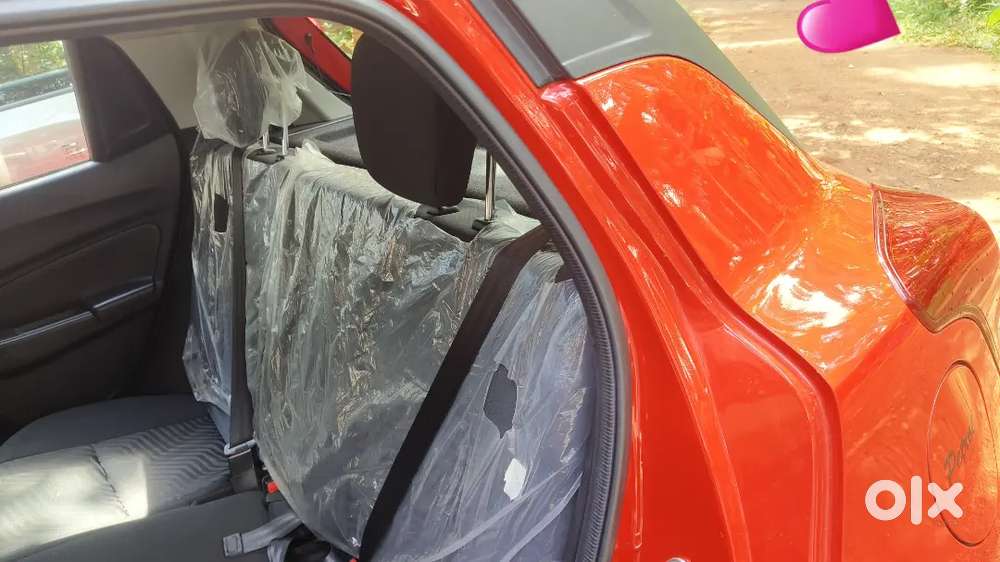 Maruti Suzuki Swift 2024 Petrol 14000 Km Driven