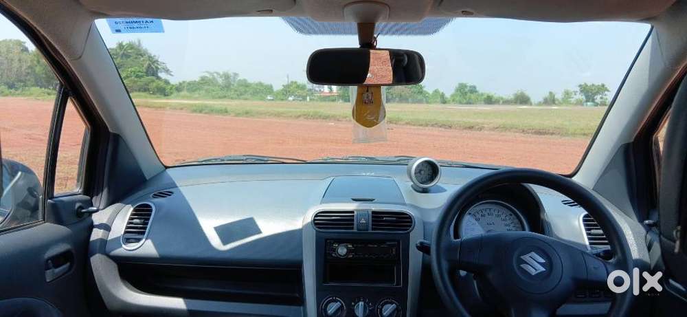 Maruti Suzuki Ritz Vxi, 2011, Petrol