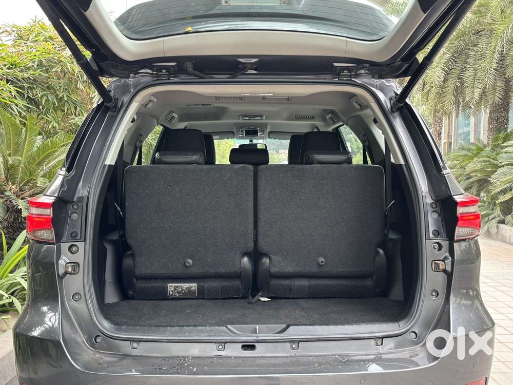 Toyota Fortuner 4x2 At 2.7 Petrol, 2022, Petrol