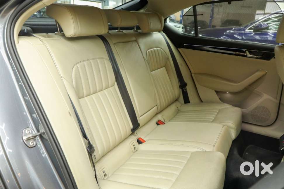 Skoda Superb 2.0 L&k Tsi At, 2022, Petrol