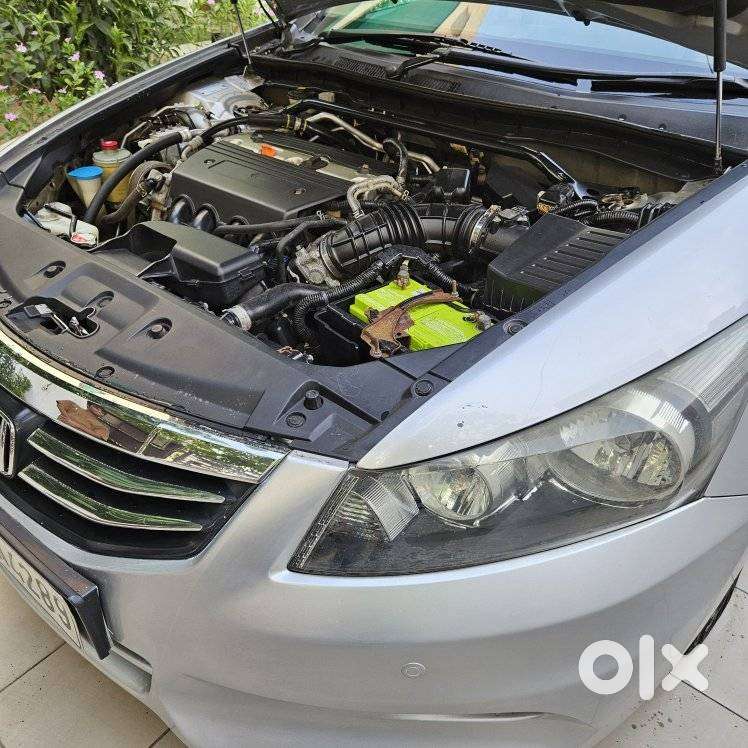 Honda Accord 2.4 Elegance Manual, 2011, Petrol
