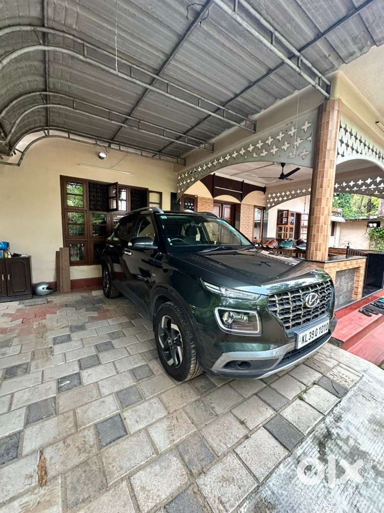 Hyundai Venue 2019 Petrol Well Maintained