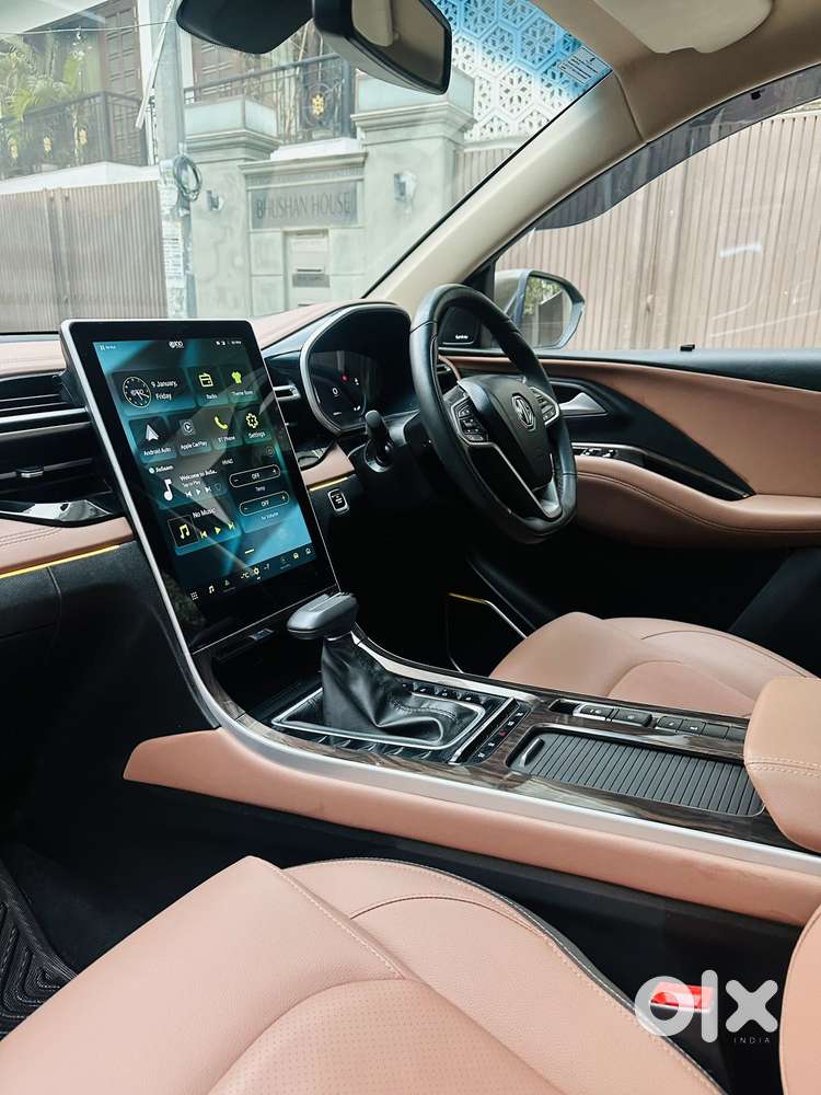 Mg Hector Plus Sharp Pro 1.5 Turbo Petrol Cvt 6 Str, 2024, Petrol