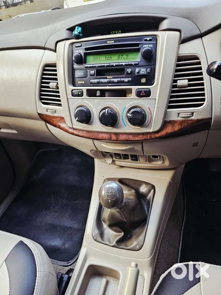 Toyota Innova 7 Seater In Mint Condition Available For Sale
