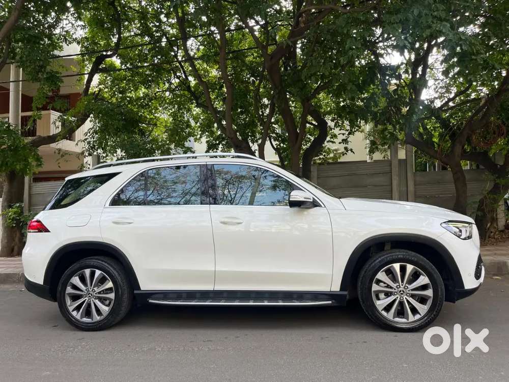2022 Mercedes-benz Gle 300d 4matic – Excellent Condition