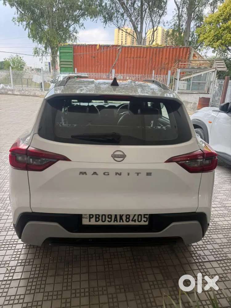 Good Condition Time To Time Service Always Wash On Nissan