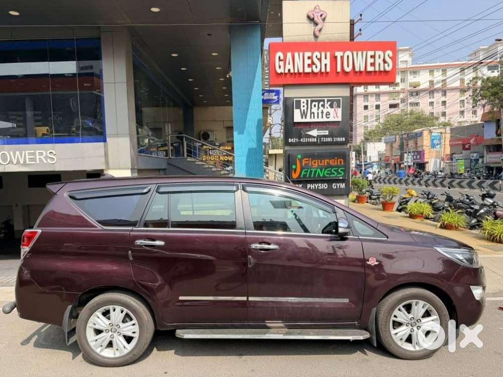 Toyota Innova Crysta 2.8z Automatic, 2016, Diesel