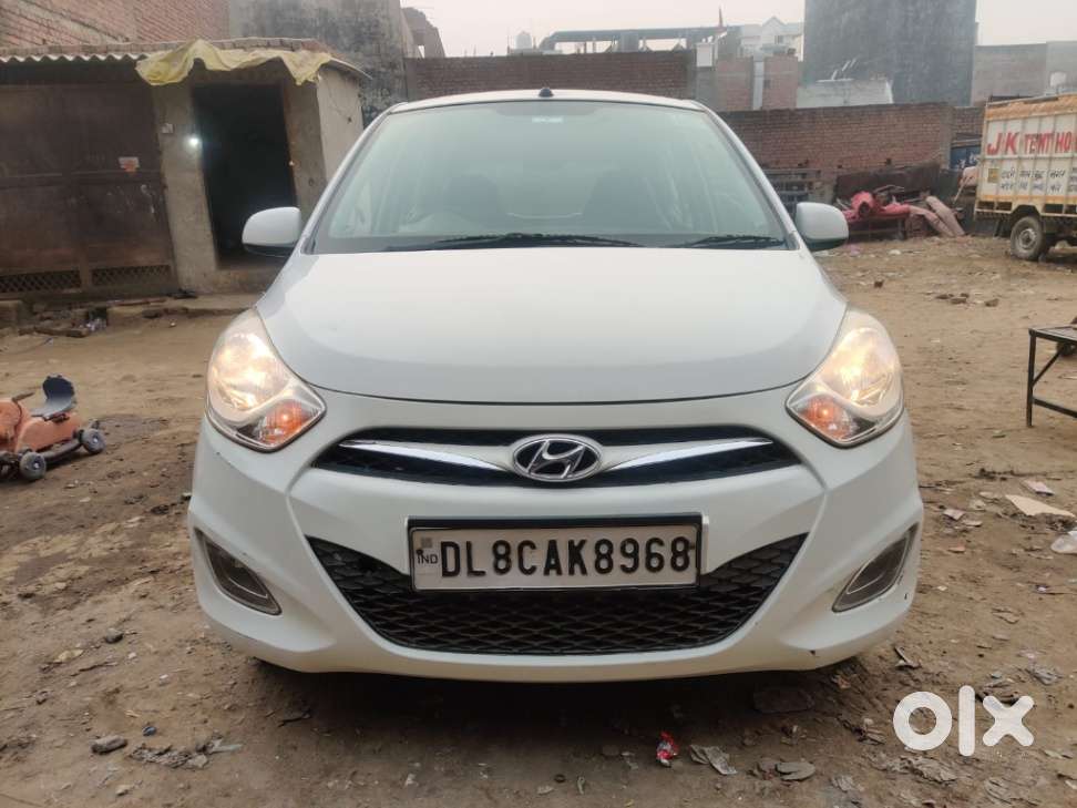 Hyundai I10 Sportz, 2015, Petrol