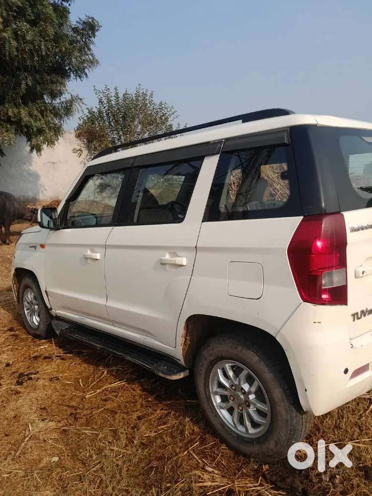 Mahindra Tuv 300 2016 Diesel 100200 Km Driven