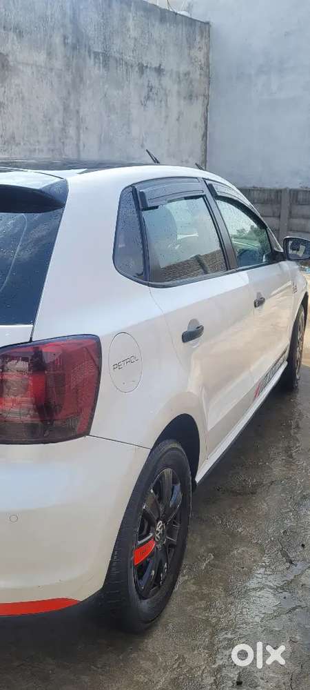 Volkswagen Polo Highline Petrol 2011