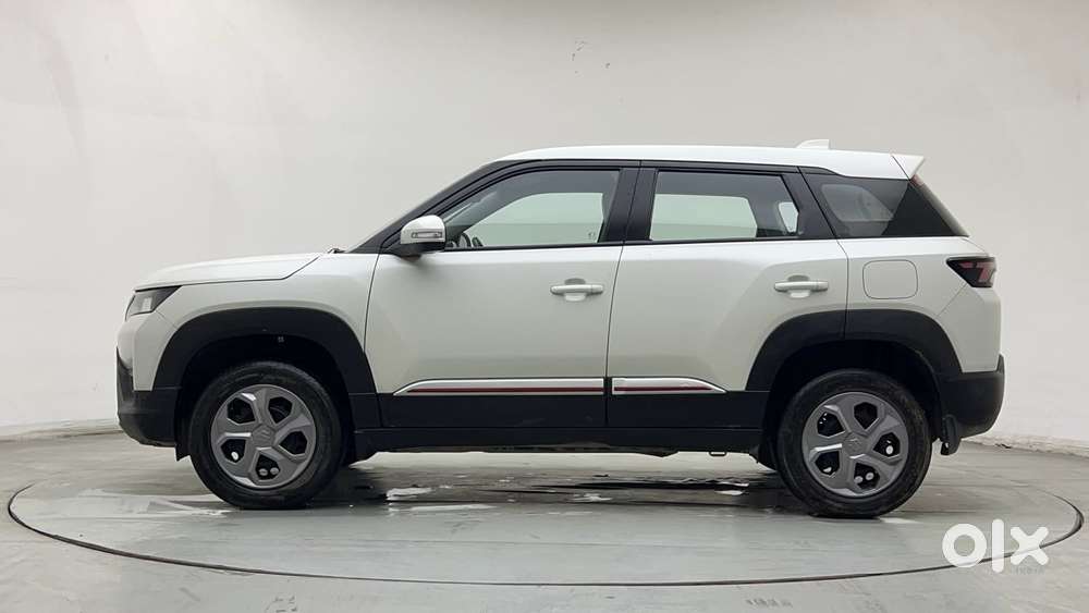 Maruti Suzuki Brezza Vxi At, 2024, Petrol