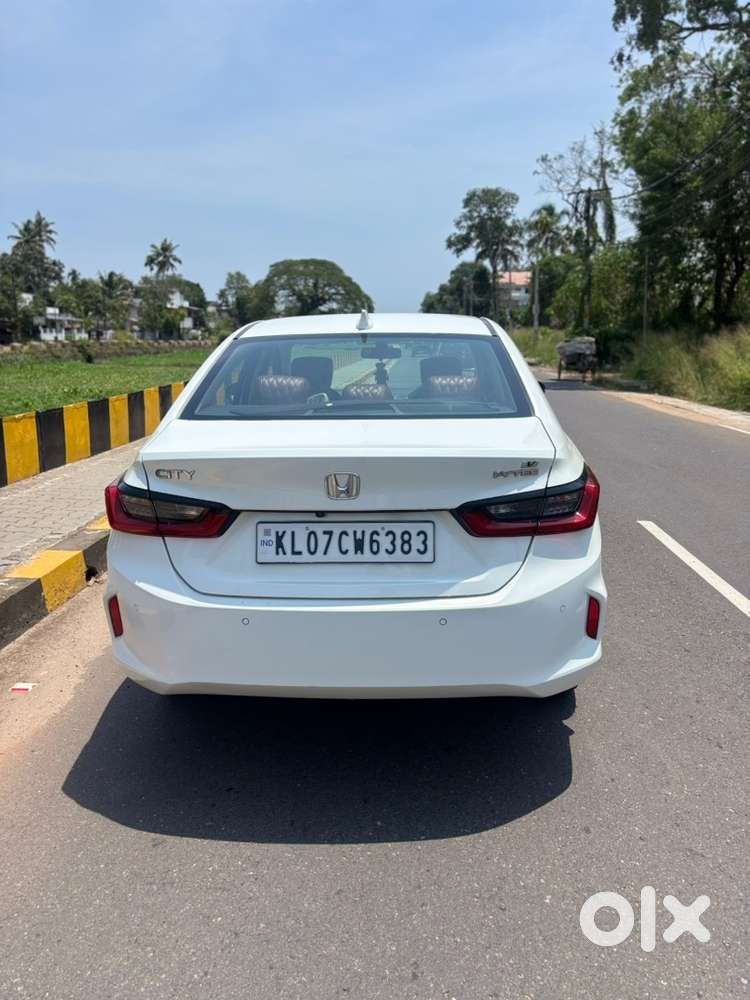 Honda City V At Petrol 2021