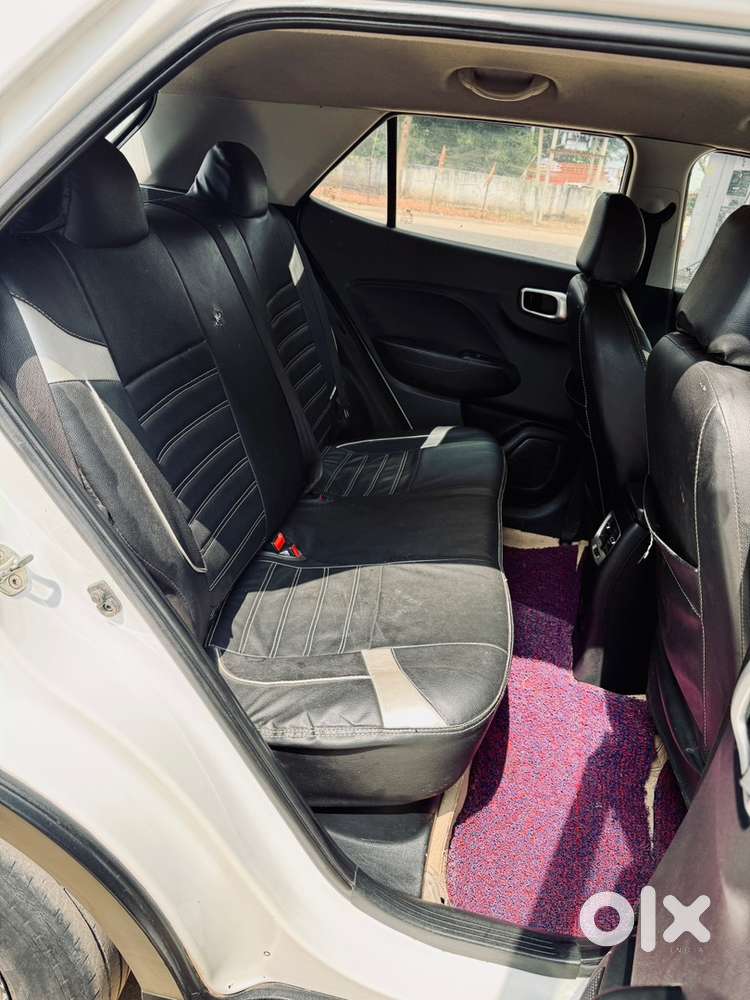 Hyundai Venue Petrol 2021