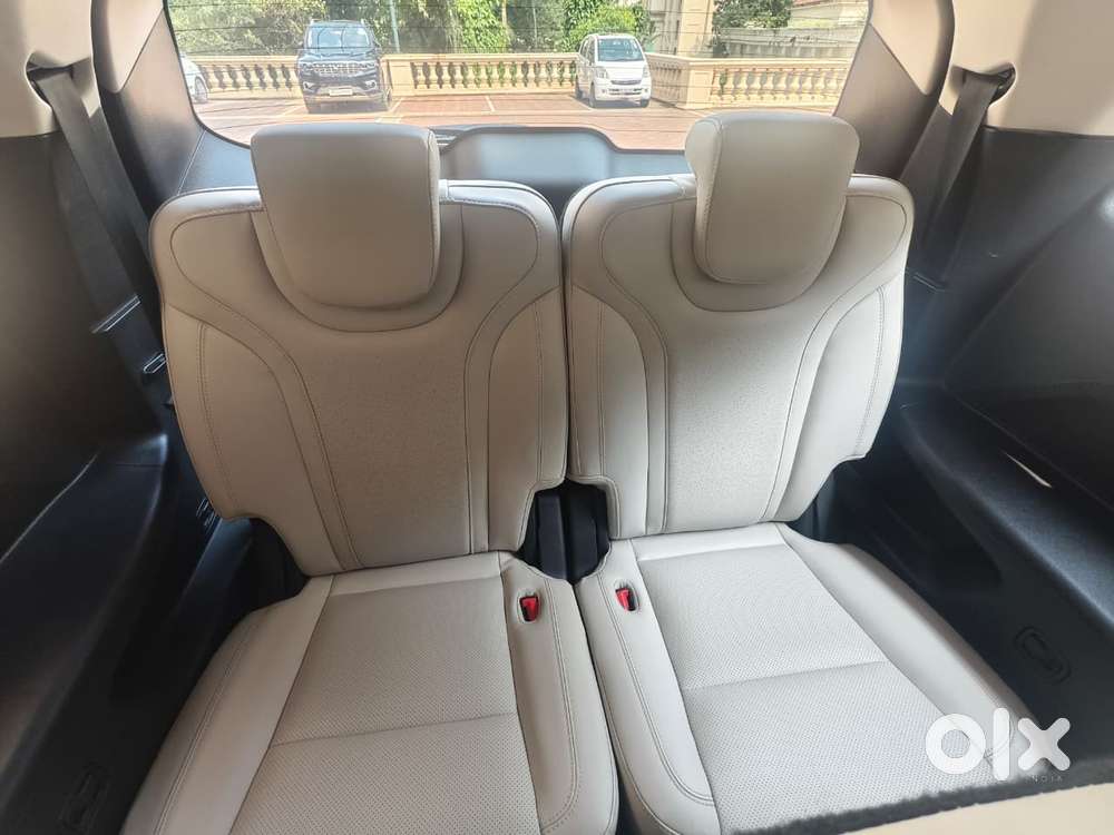 Mahindra Xuv700 2.2 Ax 7 Diesel At Luxury Pack Str, 2022, Diesel